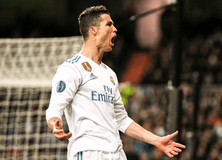 脚背触球的 脚背触球的